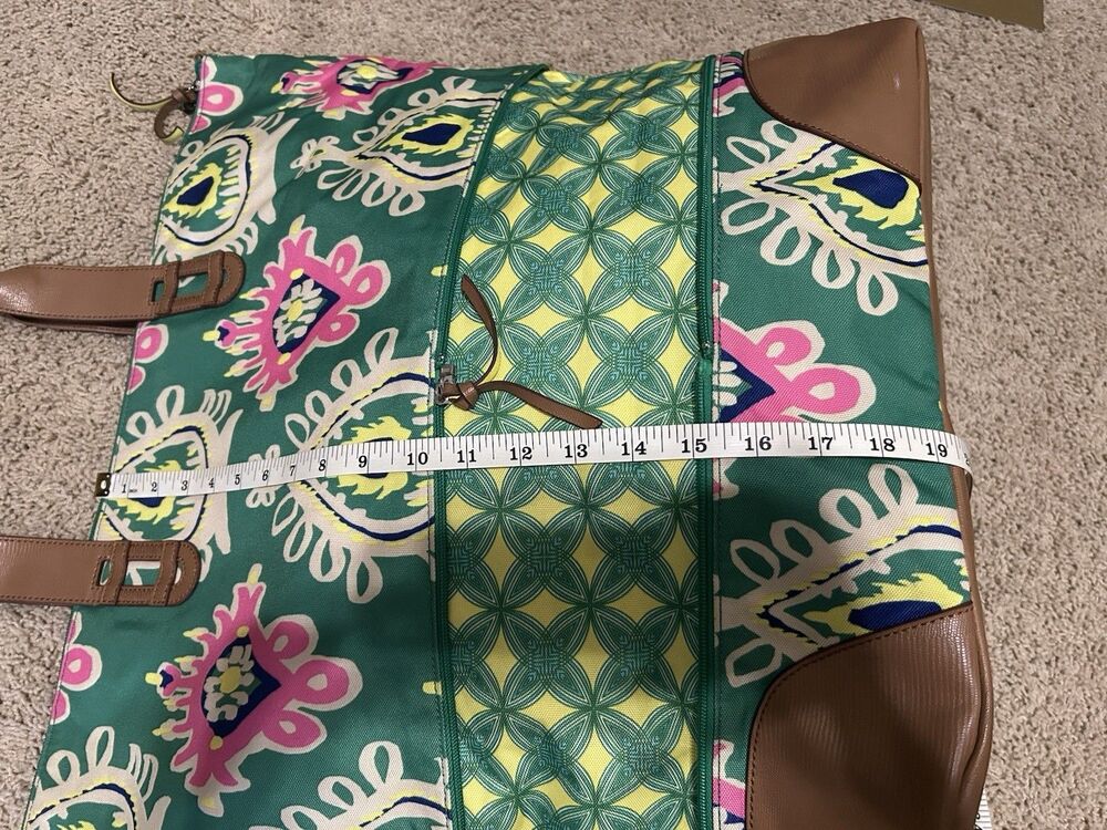 Stella & Dot Getaway Travel Bag Green & Pink Ikat Expandable by 5" - Picture 3 of 8